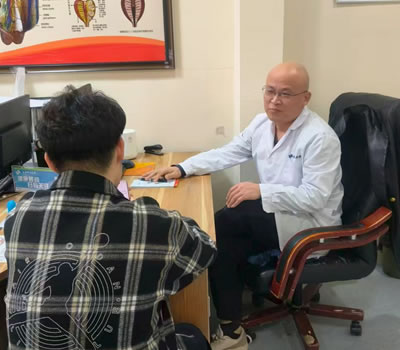 赤峰市|男科医师高朋磊：守护男性健康，专业男科诊疗